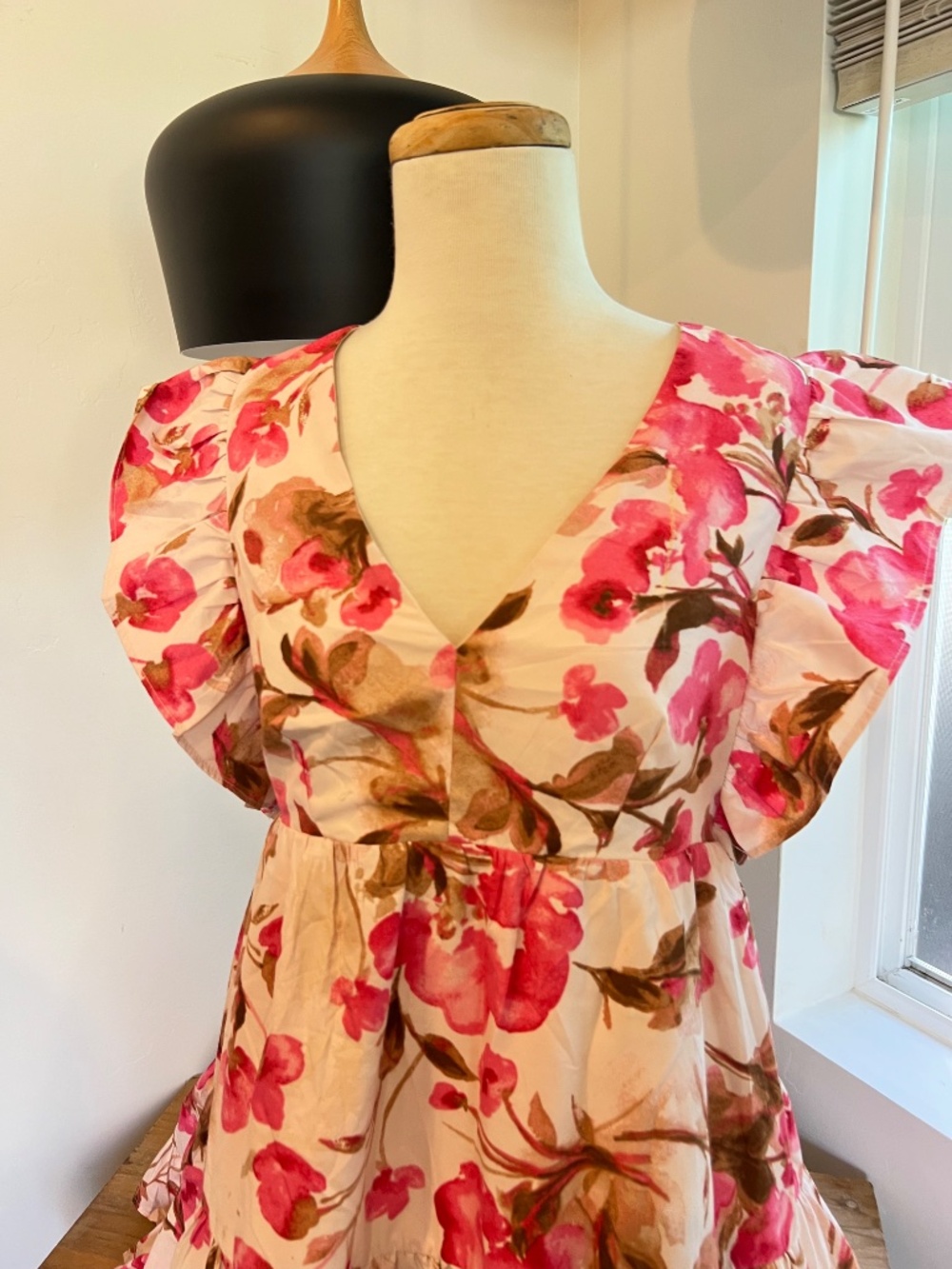 Abercrombie and Fitch Pink Floral Dress - Picture 3 of 9